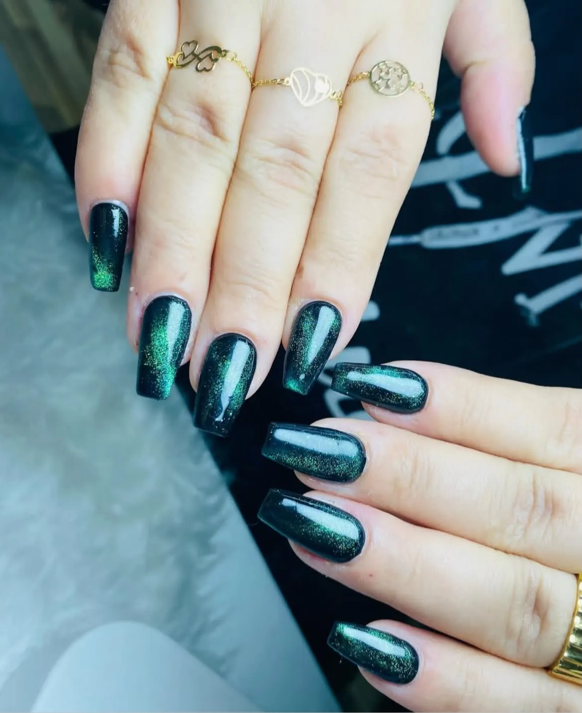 Emerald shimmer at Mona Elmasri Beauty Salon